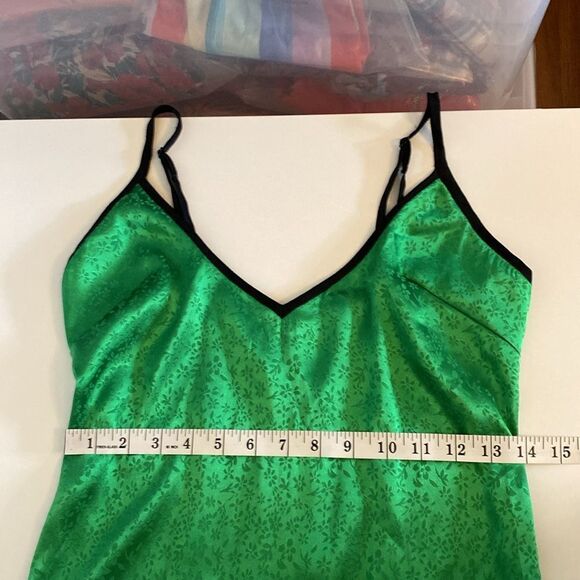 Kelly Green Floral Satin Midi Dress with Black Trim Size Small / Medium - Picture 10 of 13